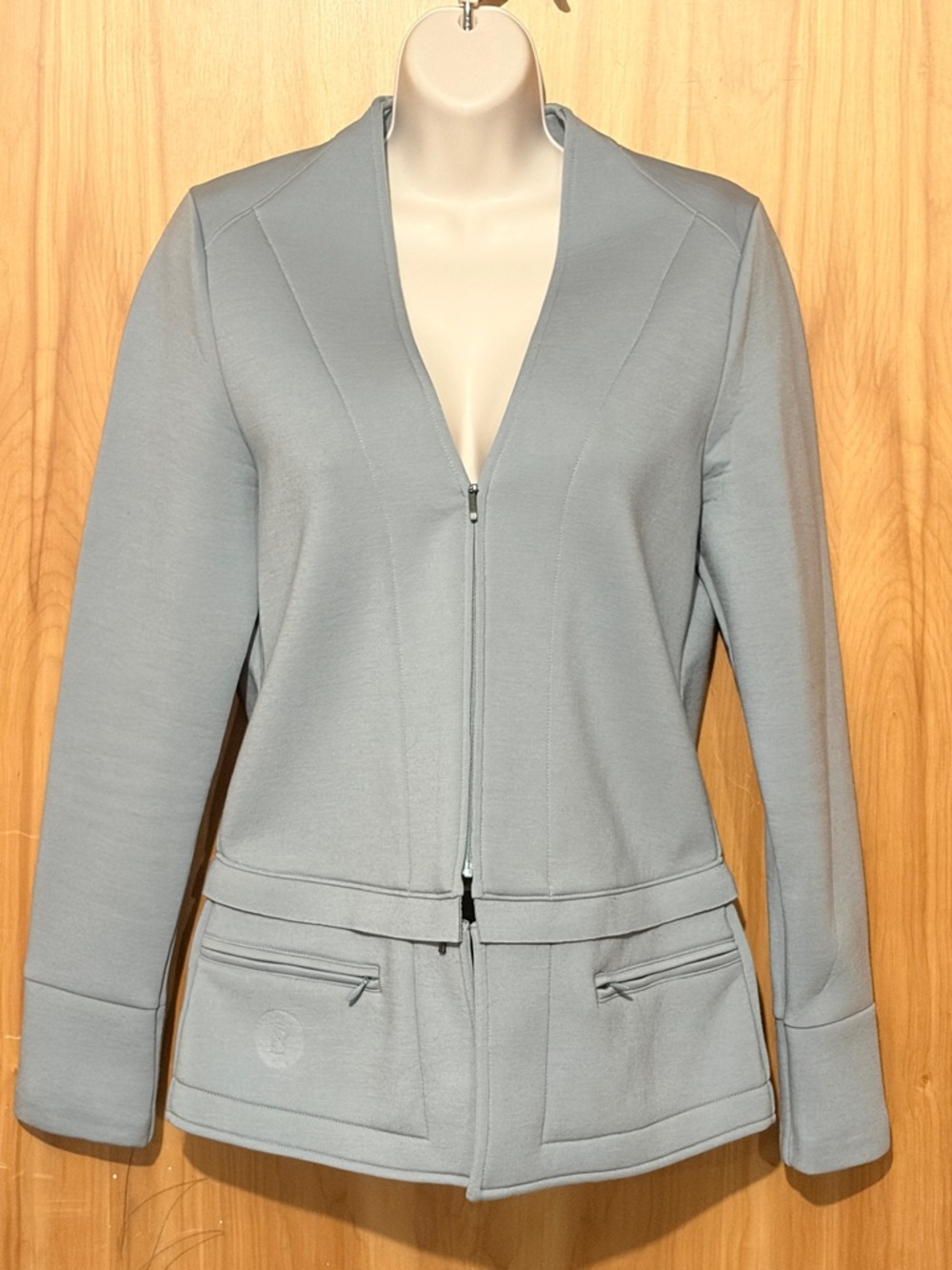 Women's Light Gray Zip-Front Blazer Jacket